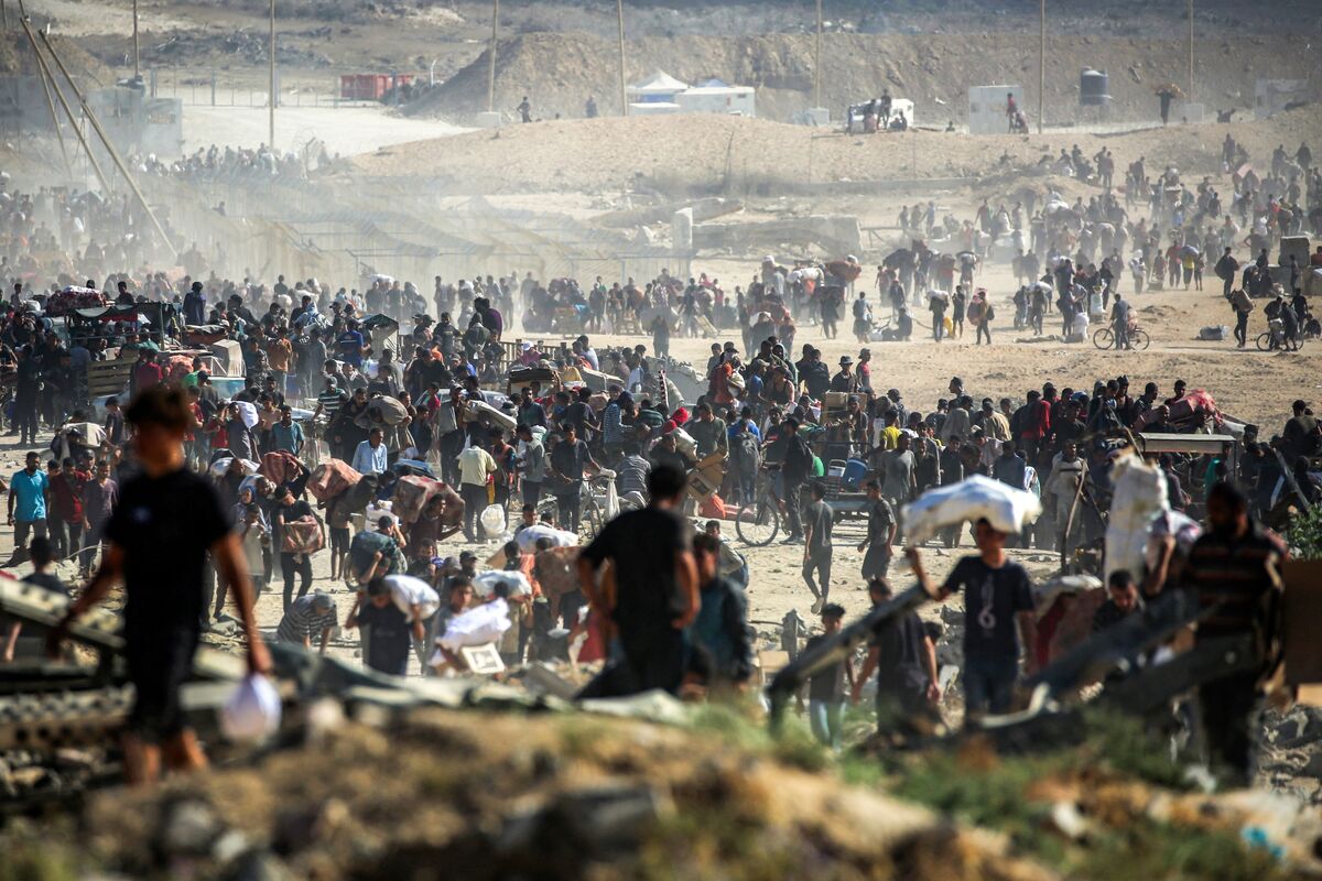 Featured image for Trump's Gaza Plan Gains Unexpected Momentum Amid Hamas's Dilemma