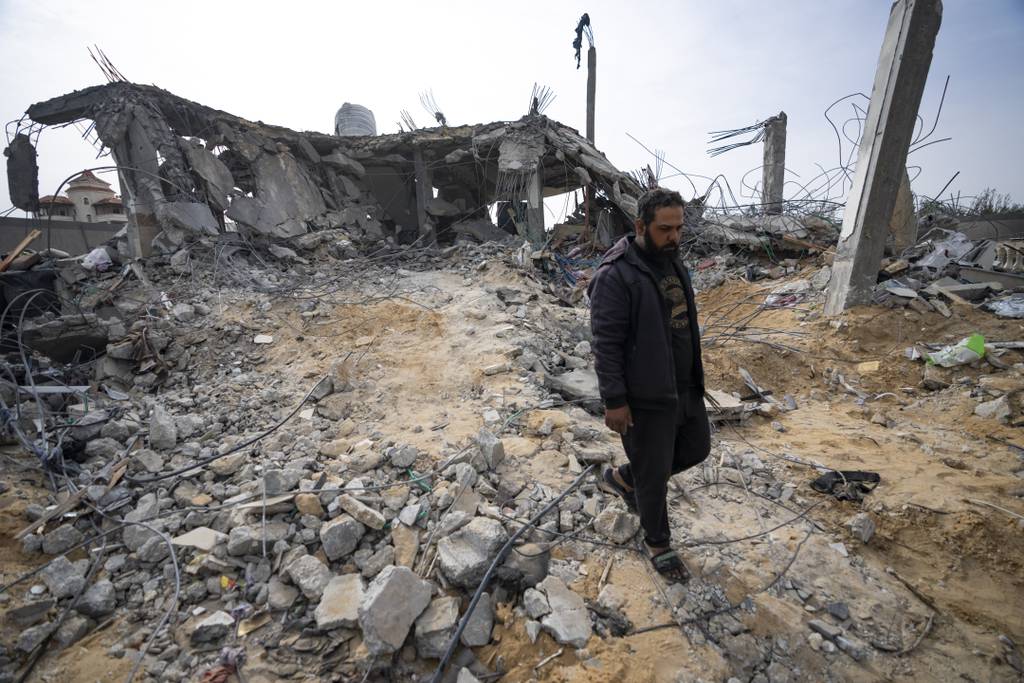 "US Leaders Ensure Security for Gaza Pier Project Amid Threat Concerns"