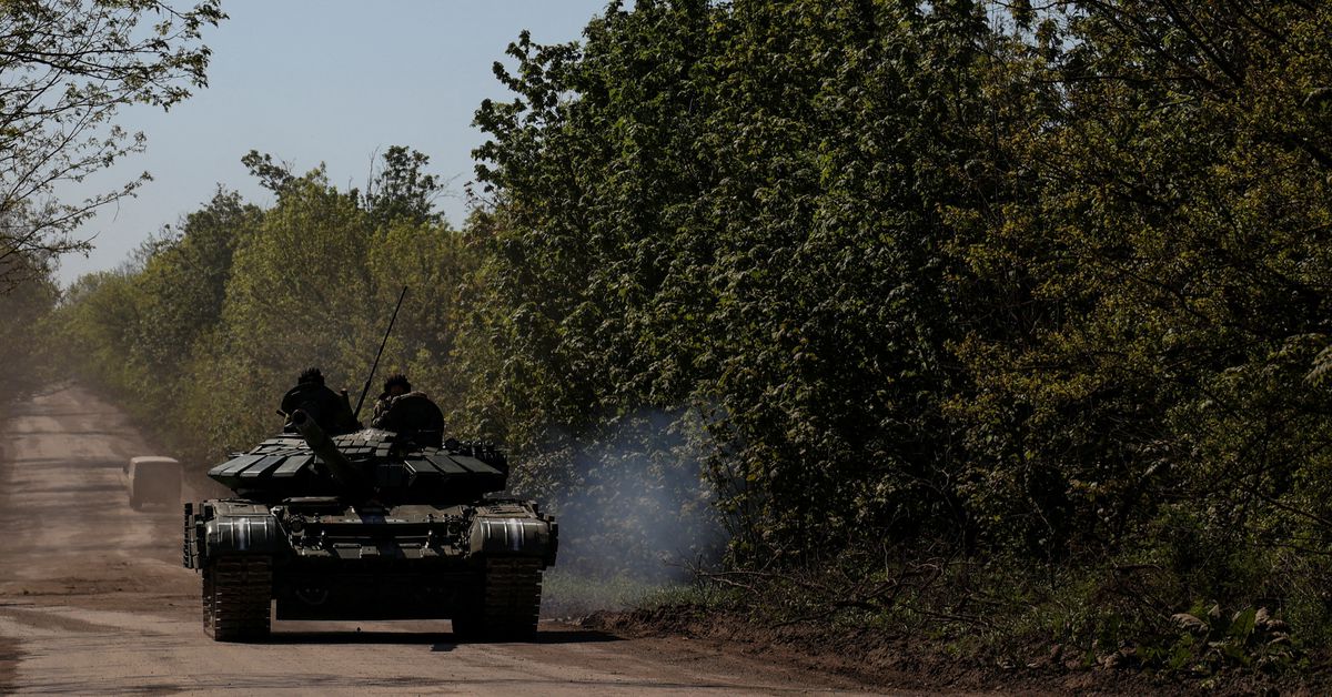 Russia admits to retreat north of Bakhmut in face of opposition.