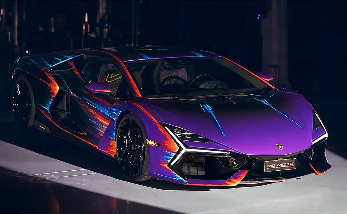 The Exclusive Lamborghini Revuelto: A Supercar Reigns