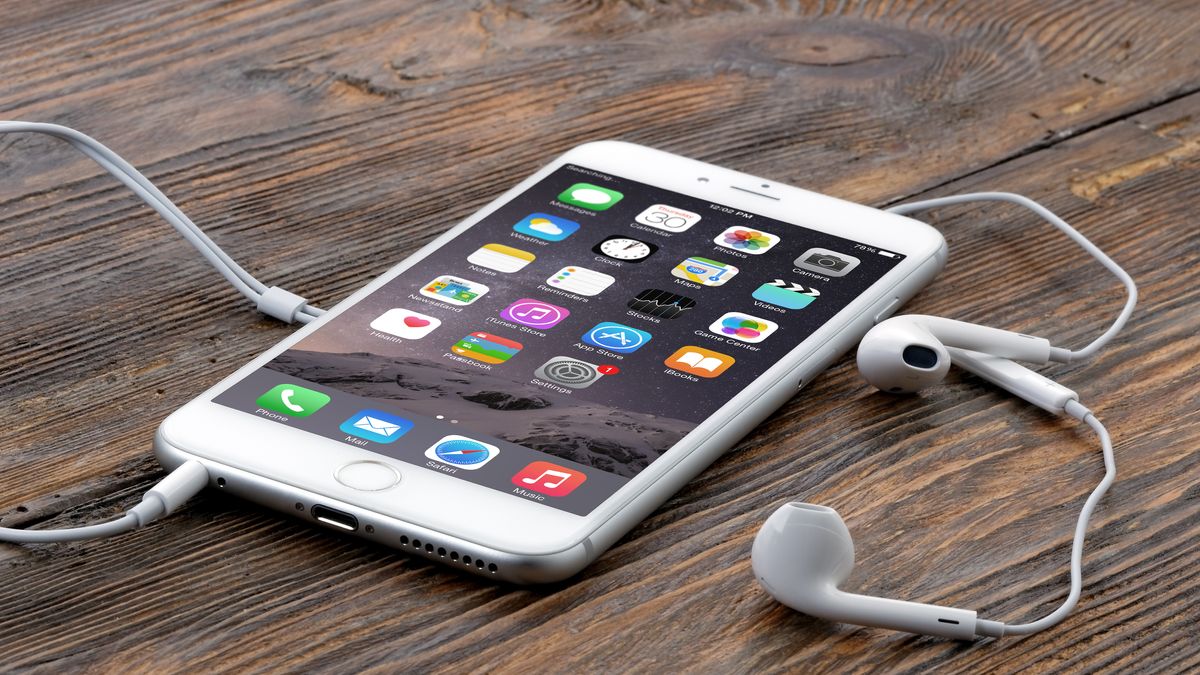 Featured image for Apple Declares iPhone 6 Plus and iPad Mini 4 'Obsolete' and 'Vintage'