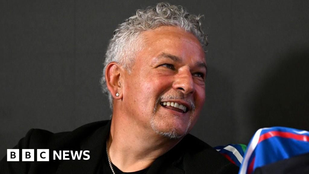 Featured image for Italy Soccer Legend Roberto Baggio Injured in Armed Home Robbery