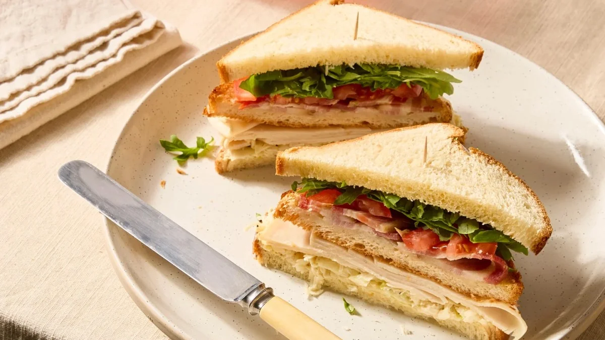 Gail’s 1,000-Calorie Club Sandwich Sparks Diet Debate