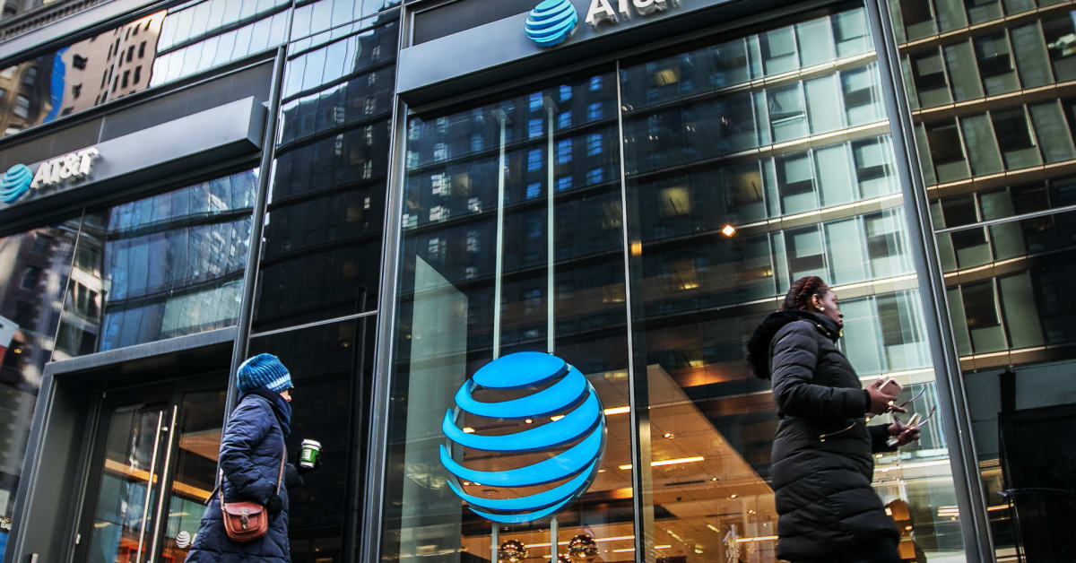 Featured image for AT&T Stock Soars Amid Growth Plans and Shareholder Incentives