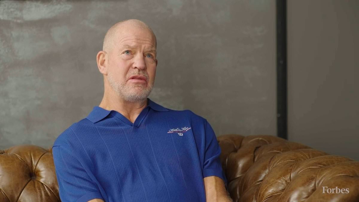 Featured image for "Lululemon Founder Criticizes Company's Diversity and Inclusion Initiatives"