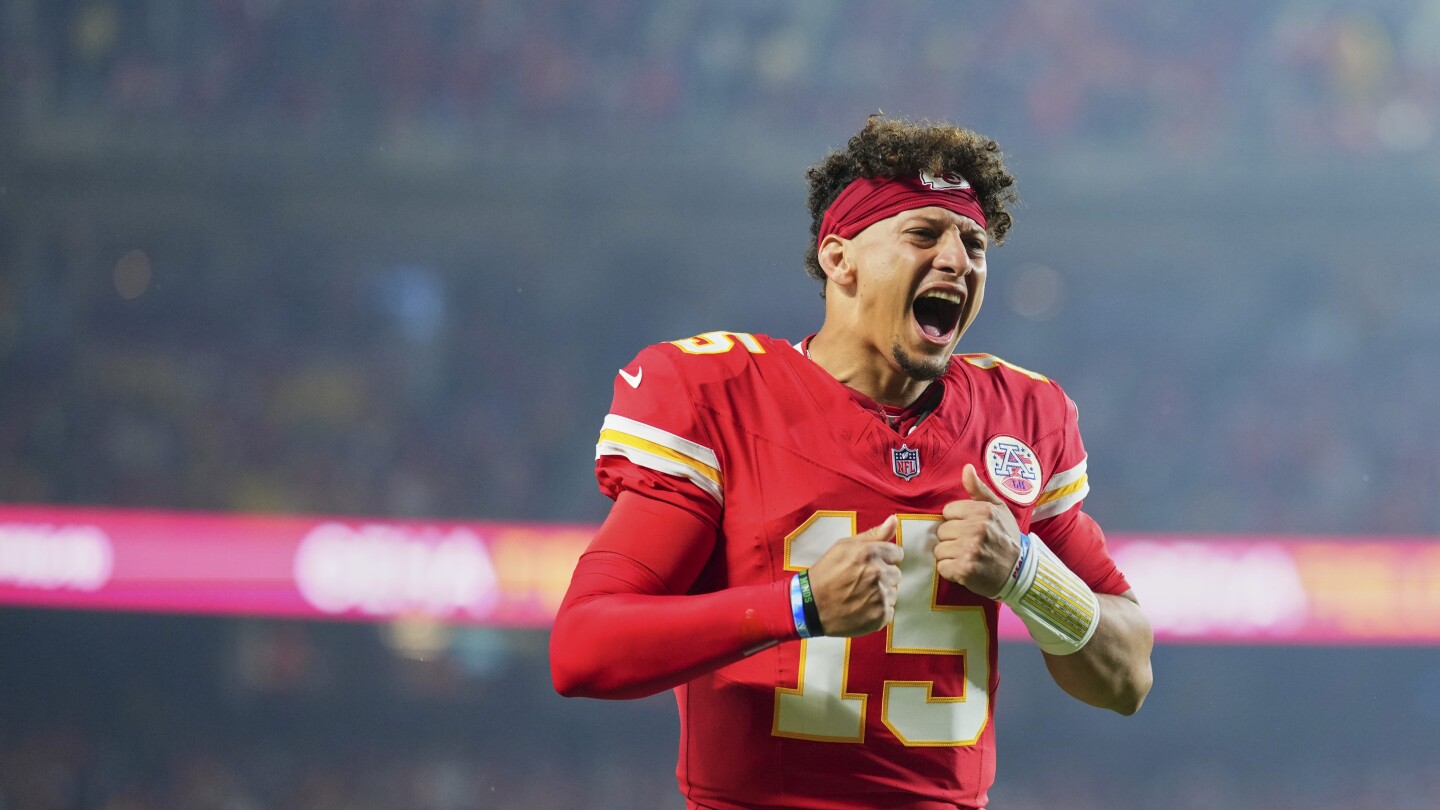 Featured image for Chiefs Edge Bucs in OT Thriller to Stay Undefeated