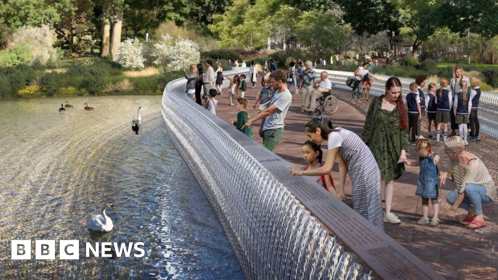 Featured image for Foster + Partners to Design Queen Elizabeth II Memorial with Glass Bridge and Gardens