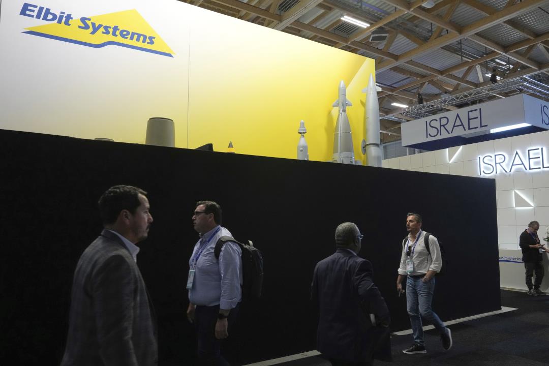 Featured image for Israel Condemns French Actions at Paris Air Show