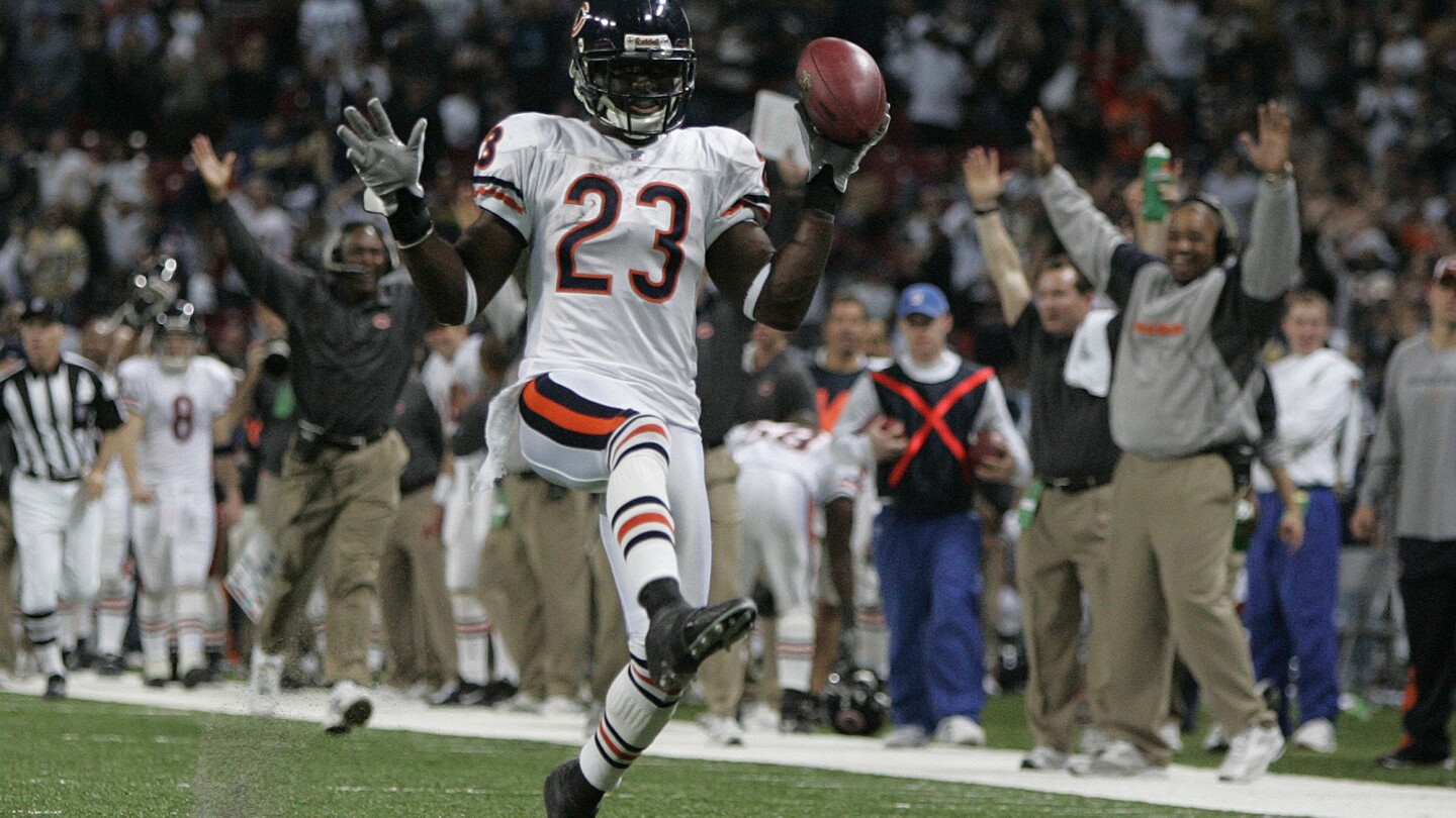 Featured image for "Chicago Bears Legends Inducted into Pro Football Hall of Fame"