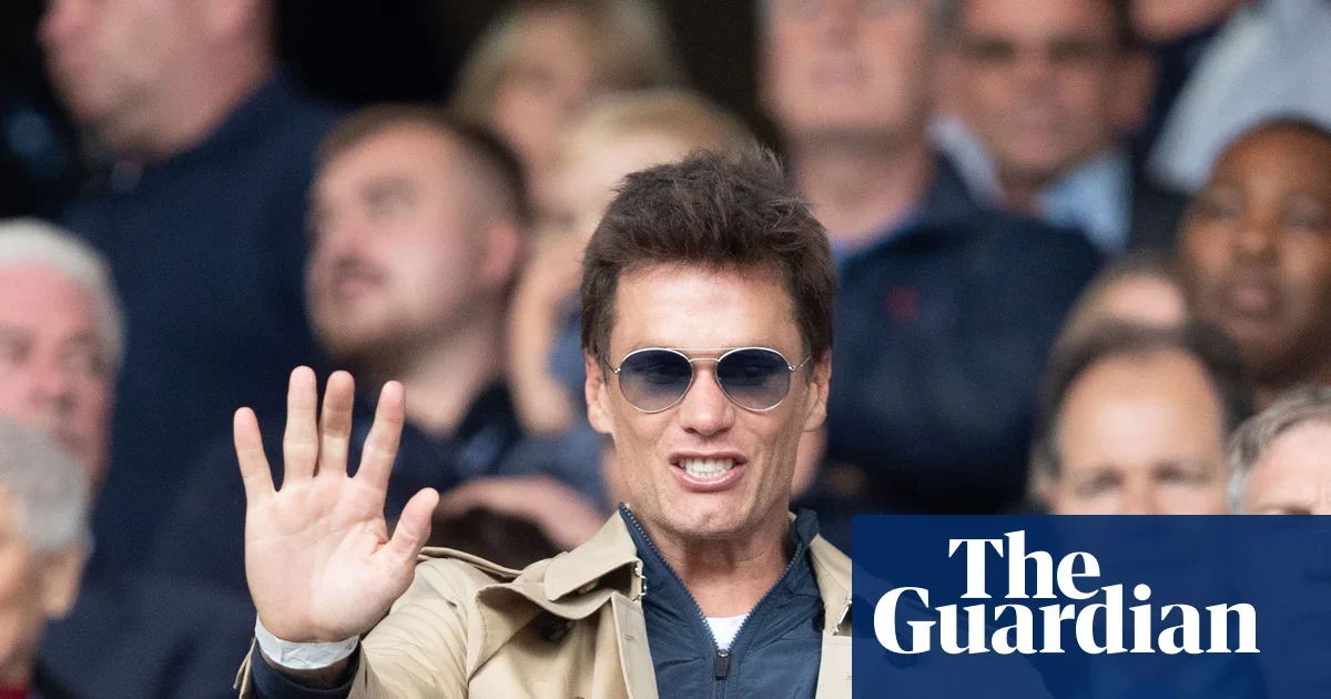 Featured image for Tom Brady Confirms His Dog Junie Is a Clone of Beloved Pet Lua