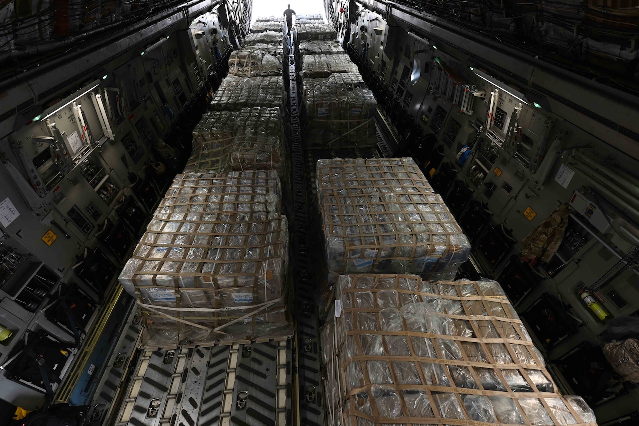 US Military Airlifts Humanitarian Aid for Gaza via Egypt