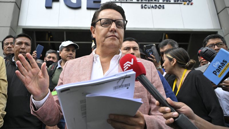 "Assassination of Ecuadorian Presidential Candidate Caught on Video"