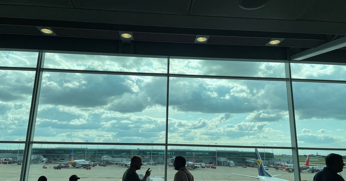 "Technical Glitch Causes Days of Flight Disruption in UK"