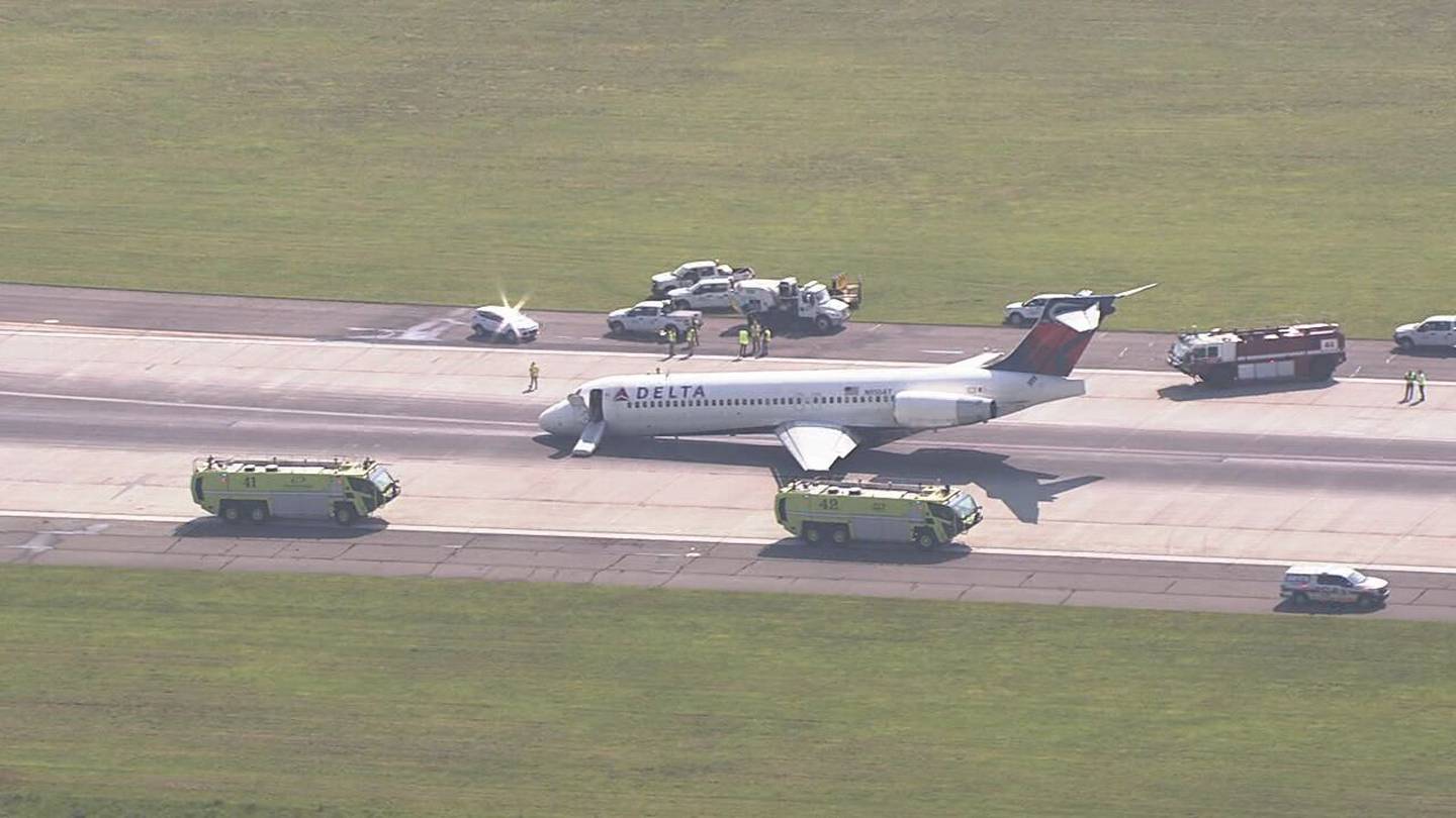 Featured image for Delta Flight Makes Emergency Landing in Charlotte Without Use of Nose Gear