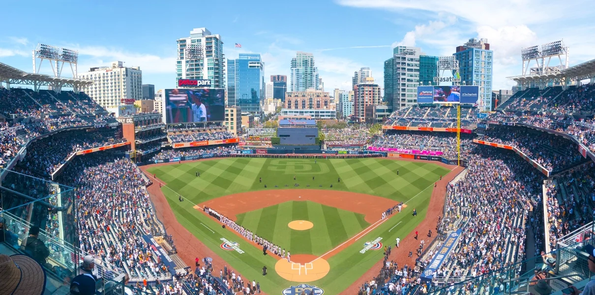 Padres' Tatis shines in win over Marlins, Cubs up next.