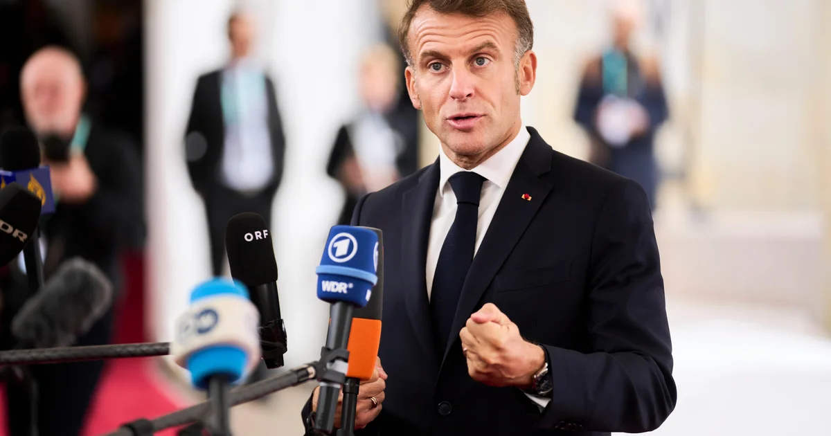 Featured image for France detains crew of Russian-linked oil tanker off coast