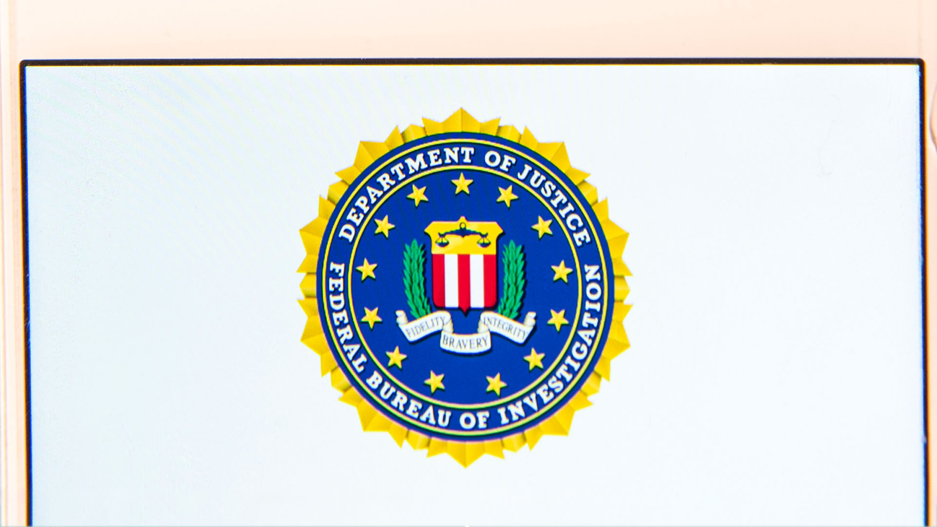 Featured image for FBI warns Gmail and Outlook users of bank-emptying 'spoof' attack.