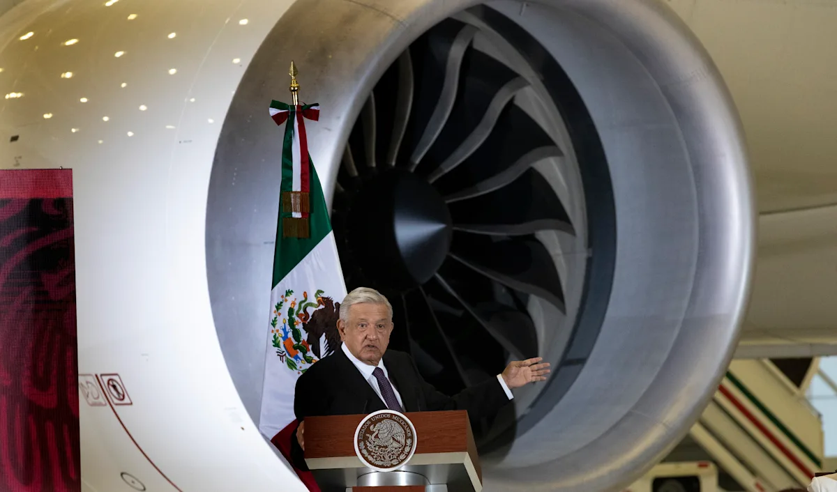 Mexico's Army-Run Airline Set for September Launch with Non-Military Flight Attendants