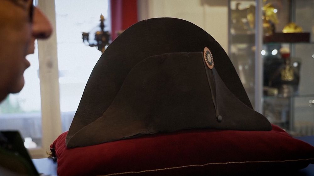 Featured image for "Napoleon's Iconic Hat Sells for Record-Breaking 1.9 Million Euros in Paris Auction"