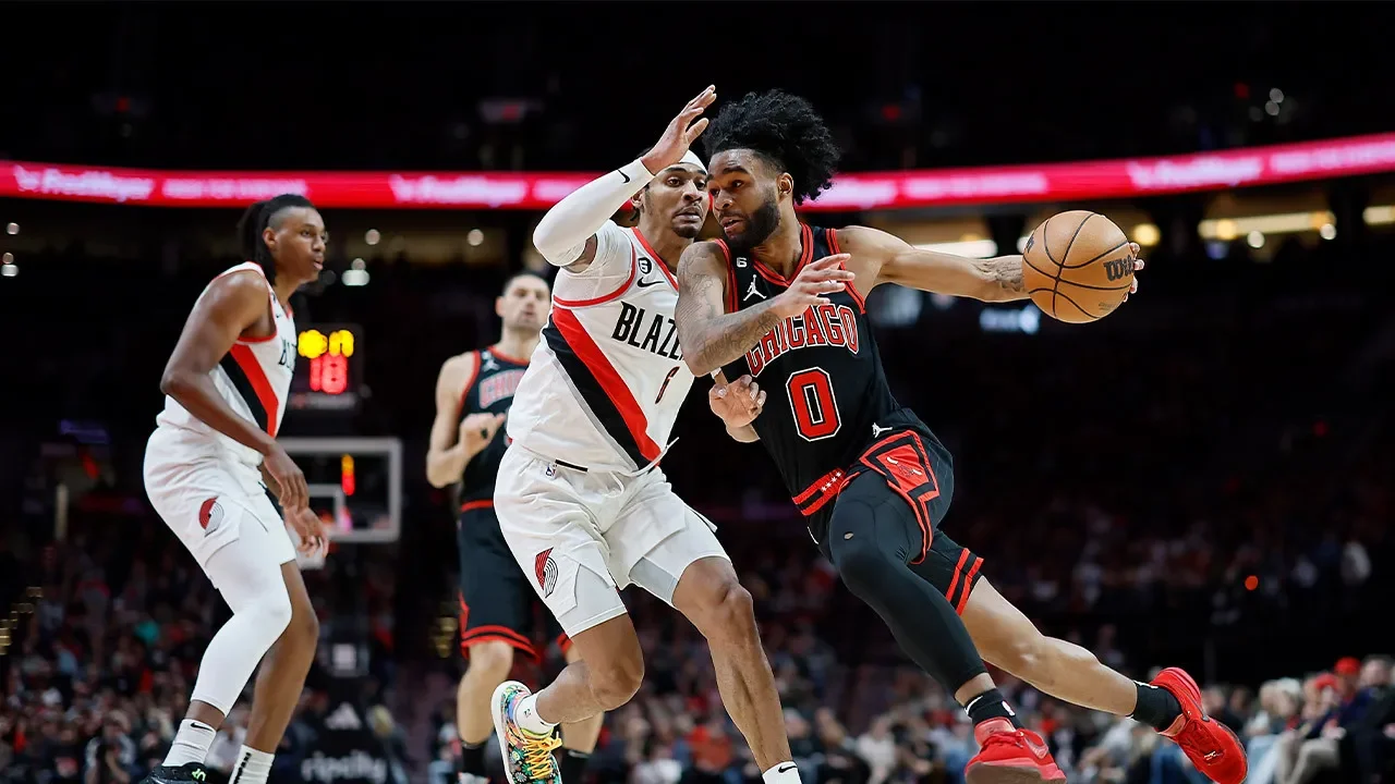 "Billy Donovan Hails Coby White's Emergence as Two-Way Player for Bulls"