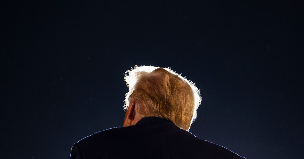 Featured image for Trump Seeks Full Court Review of Gag Order in Election Case