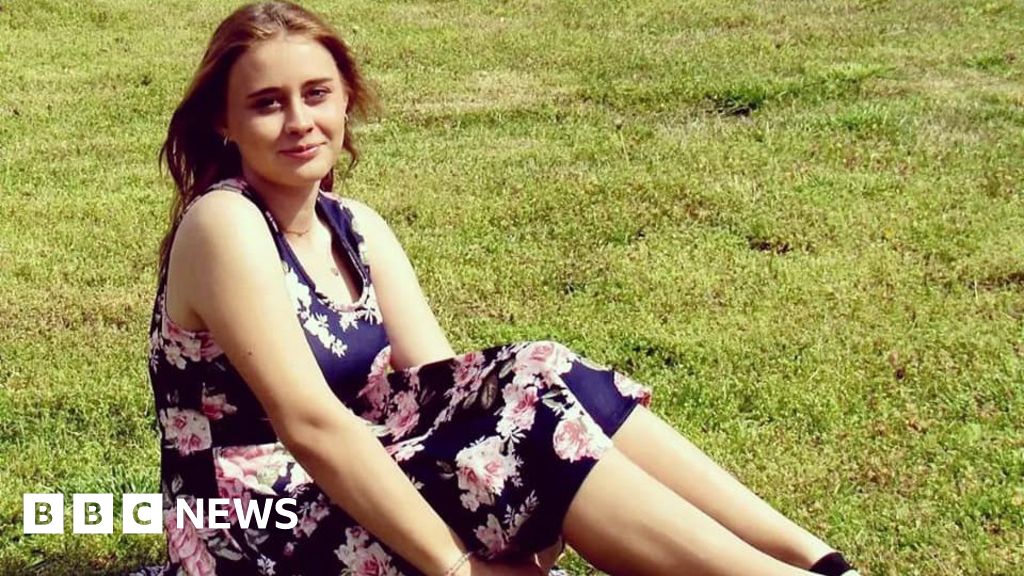 Featured image for Oklahoma police discover 7 bodies, including missing teens.