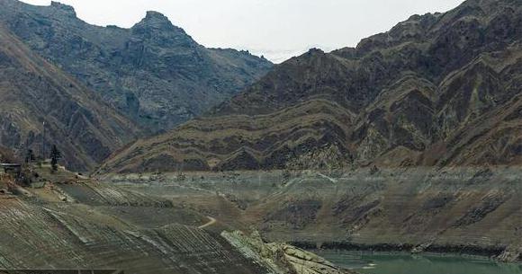 Featured image for Iran's Tehran Faces Water Crisis and Evacuation Threat Amid Drought