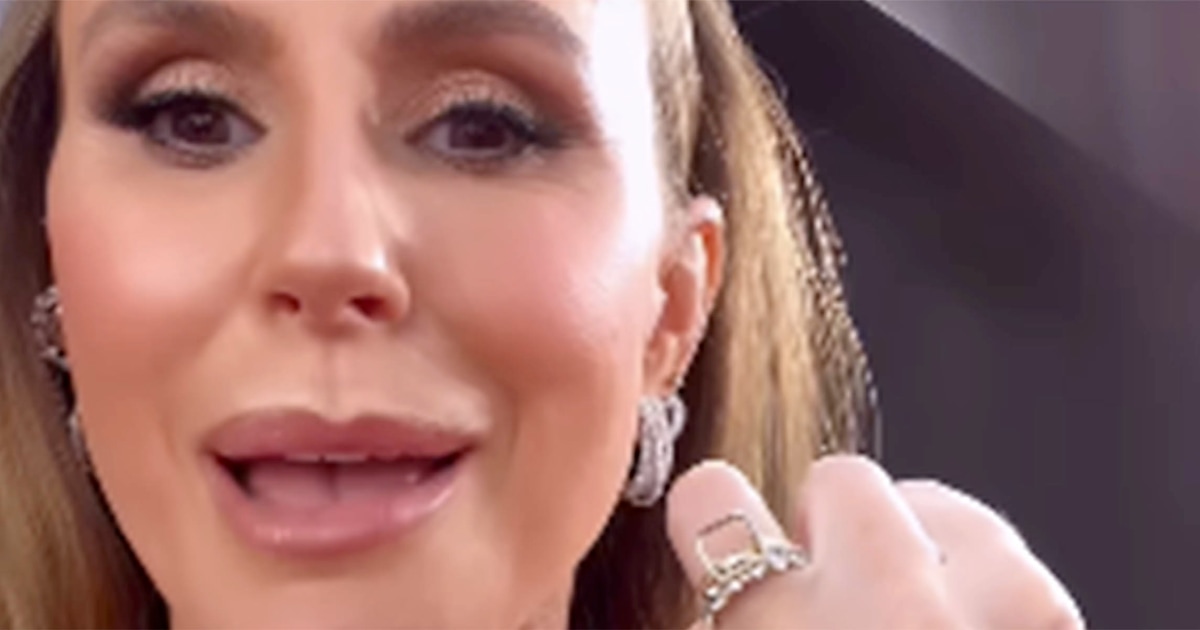 Featured image for "Reporter's Uninsured 4-Carat Diamond Lost on Golden Globes Red Carpet"