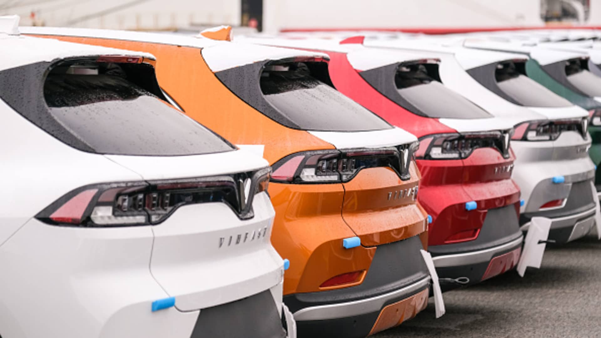 "New Report Predicts Robust Growth in Vietnam's EV Ownership by 2023"