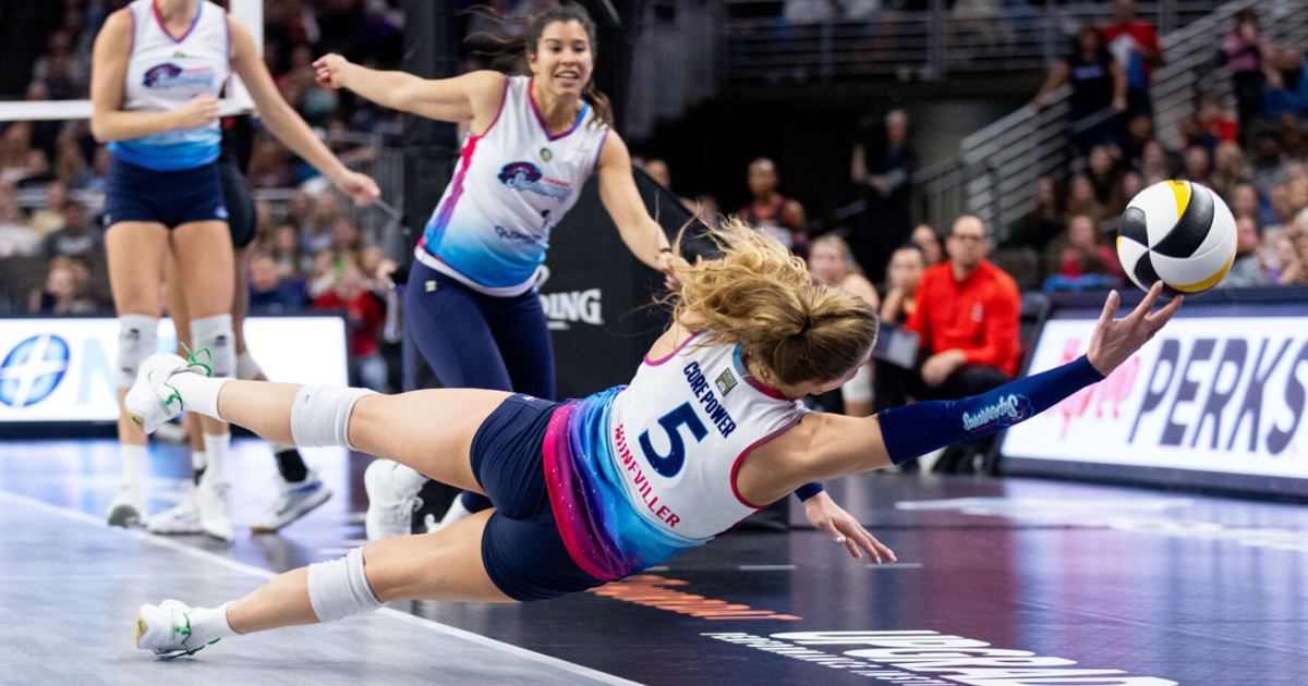 Featured image for "Omaha Supernovas' Debut: Pro Volleyball History Made"