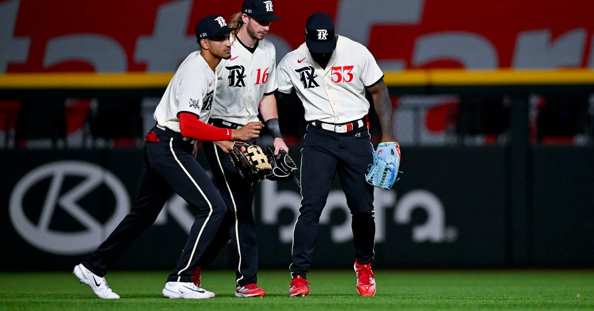 Rangers continue winning streak with victory over struggling A's.