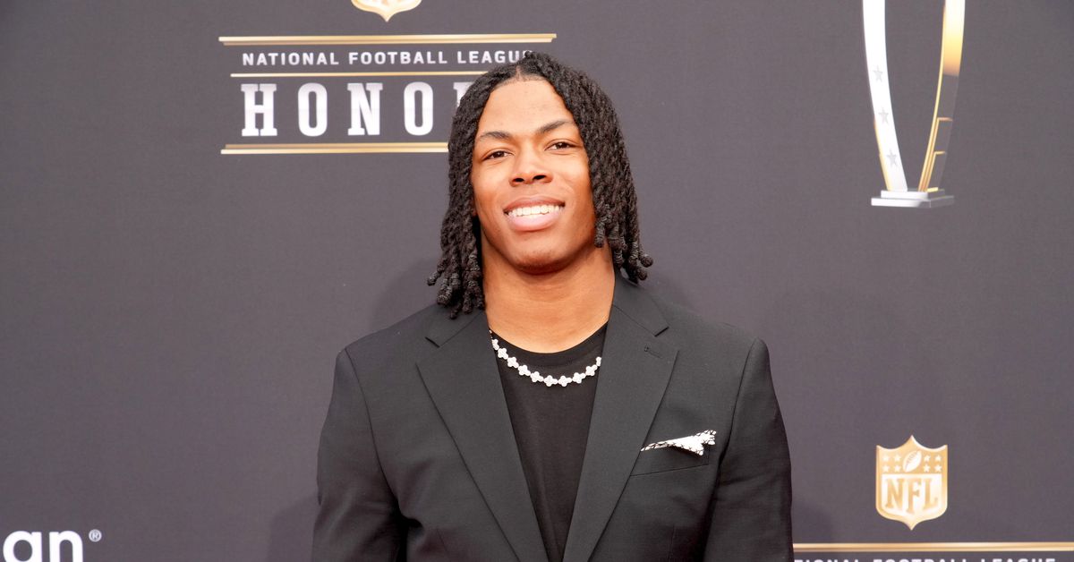 Featured image for "NFL Honors: Winners and Vote-Getters for 2023-2024 Season"