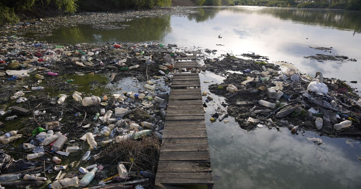 Featured image for Earth in Ecological Danger Zone, Threatening Human Well-Being, New Research Shows