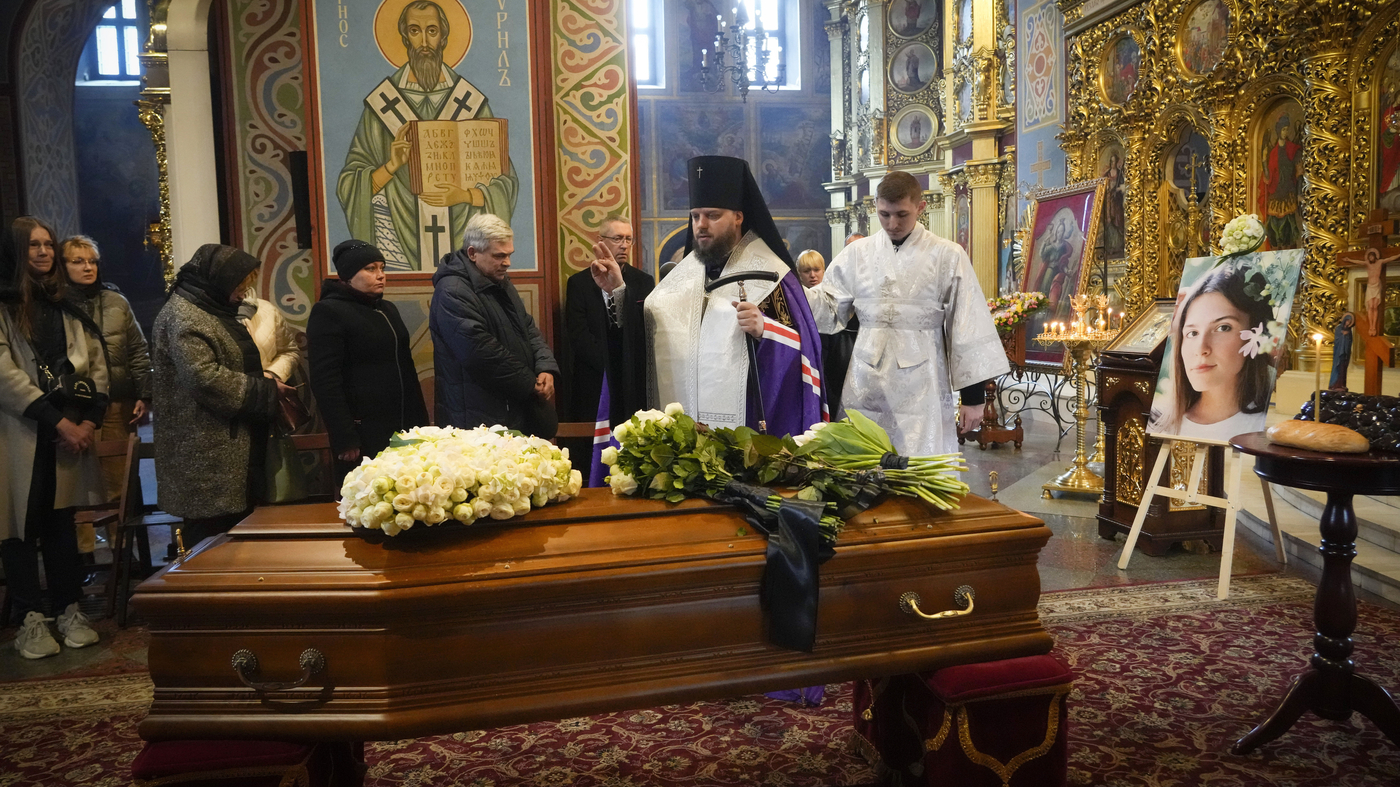 "Ukrainian Journalist's Family Sues Fox News Over Death"