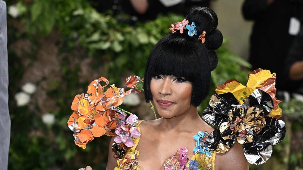 Featured image for Nicki Minaj Arrested in Amsterdam Over Alleged Drug Possession