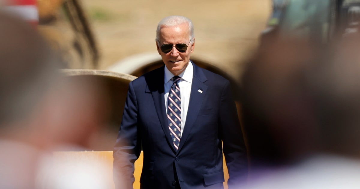 Featured image for "President Biden Announces $8.5B Investment in Intel's Chip Plants Across Four States"