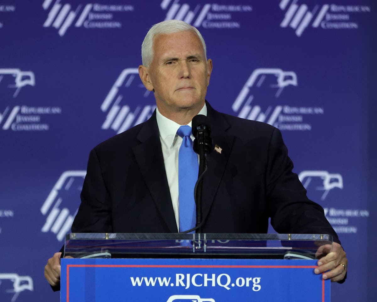 "Mike Pence's Failed Attempt to Navigate the Oval Office"