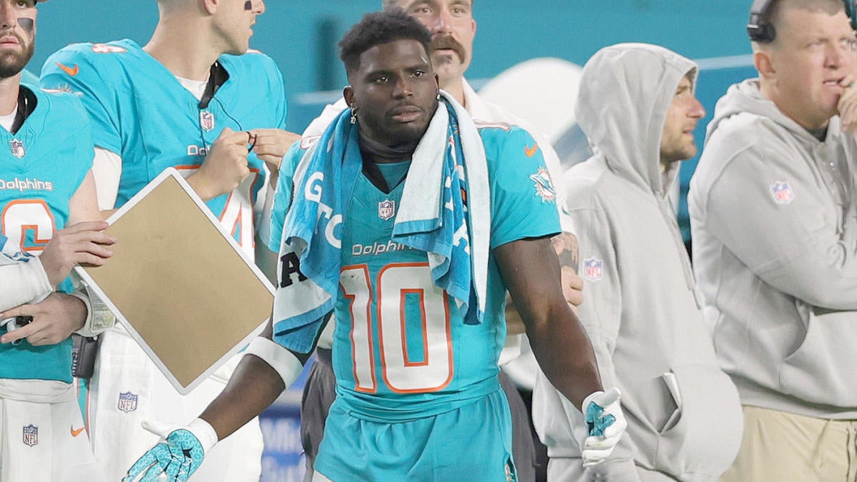 Featured image for Tyreek Hill's ankle injury status and fantasy impact