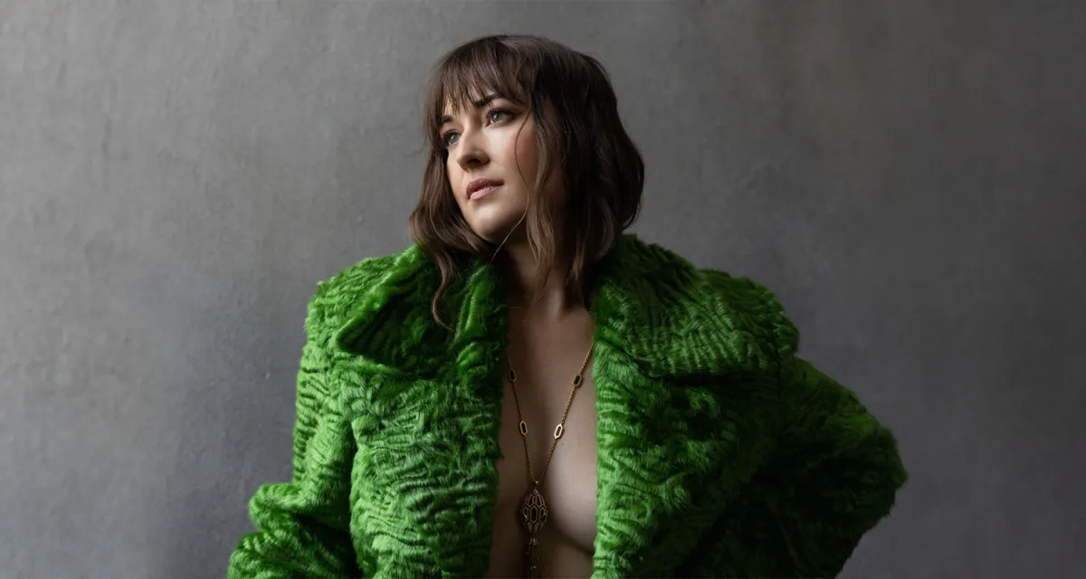 Jess Williamson Takes North America by Storm with "Time Ain't Accidental" Tour