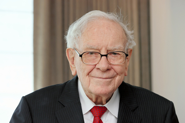 "Buffett's Energy Buying Spree: What It Means for XLE"