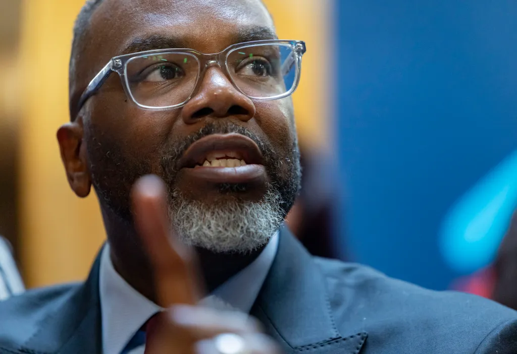 Chicago Takes Action Against Federal Agents and ICE in City Spaces