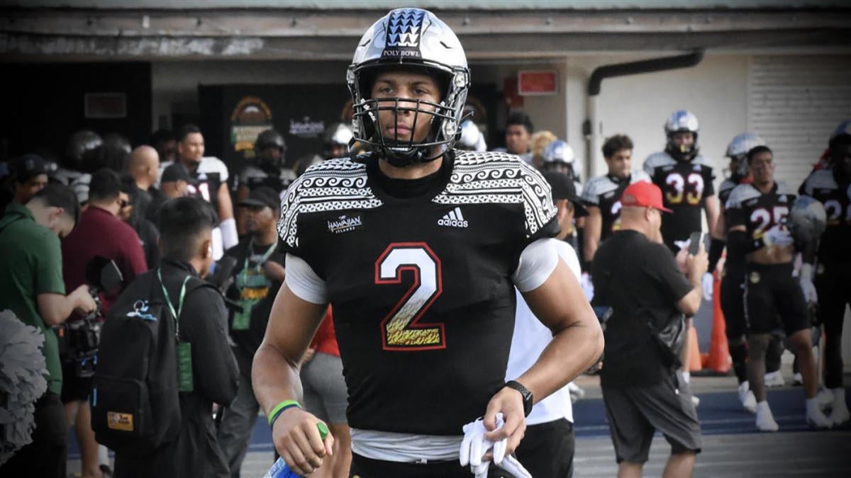 Featured image for Duce Robinson, 5-star TE, chooses USC over top programs.