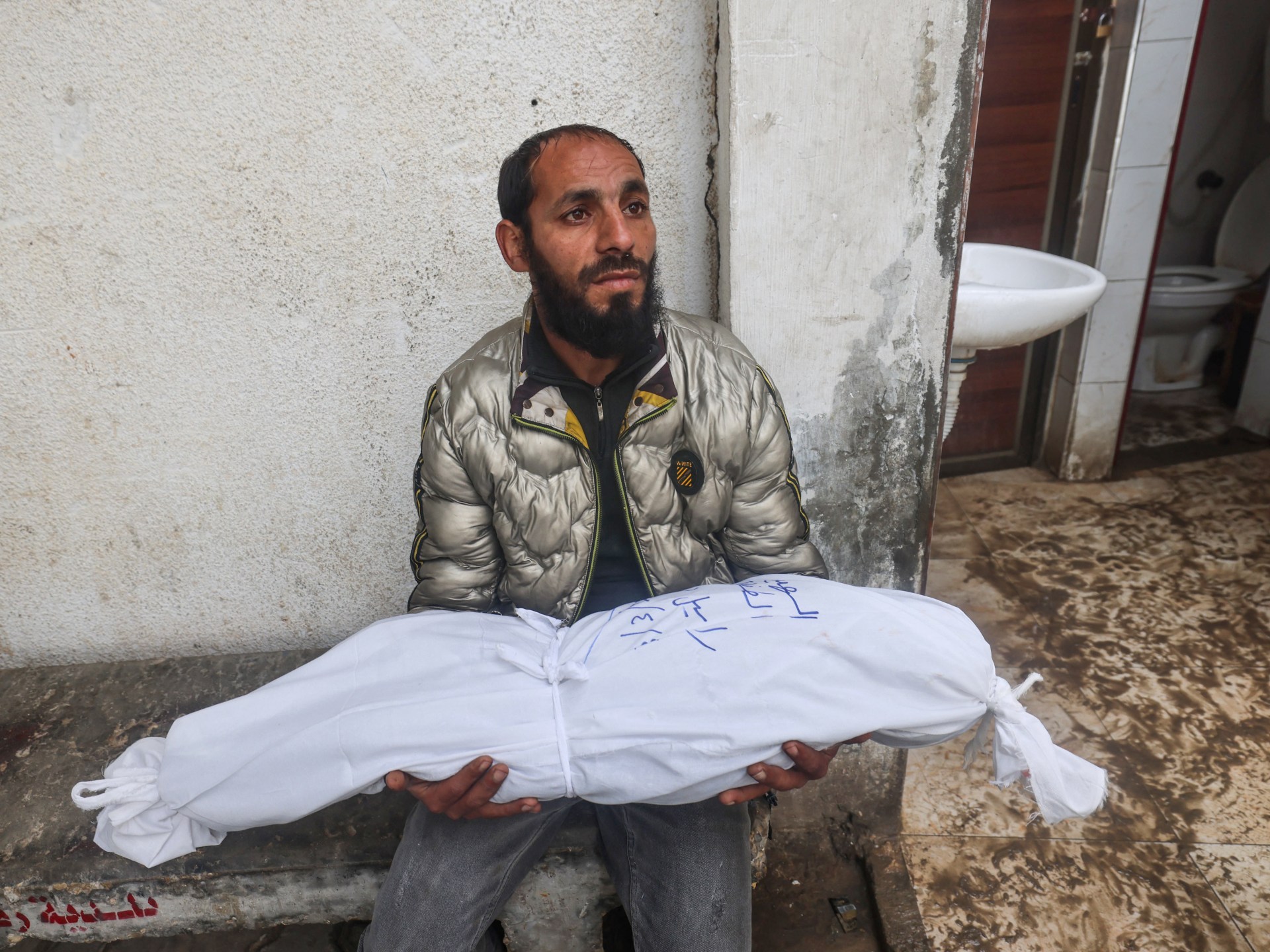"Netanyahu's Role in Prolonging the Gaza Conflict"