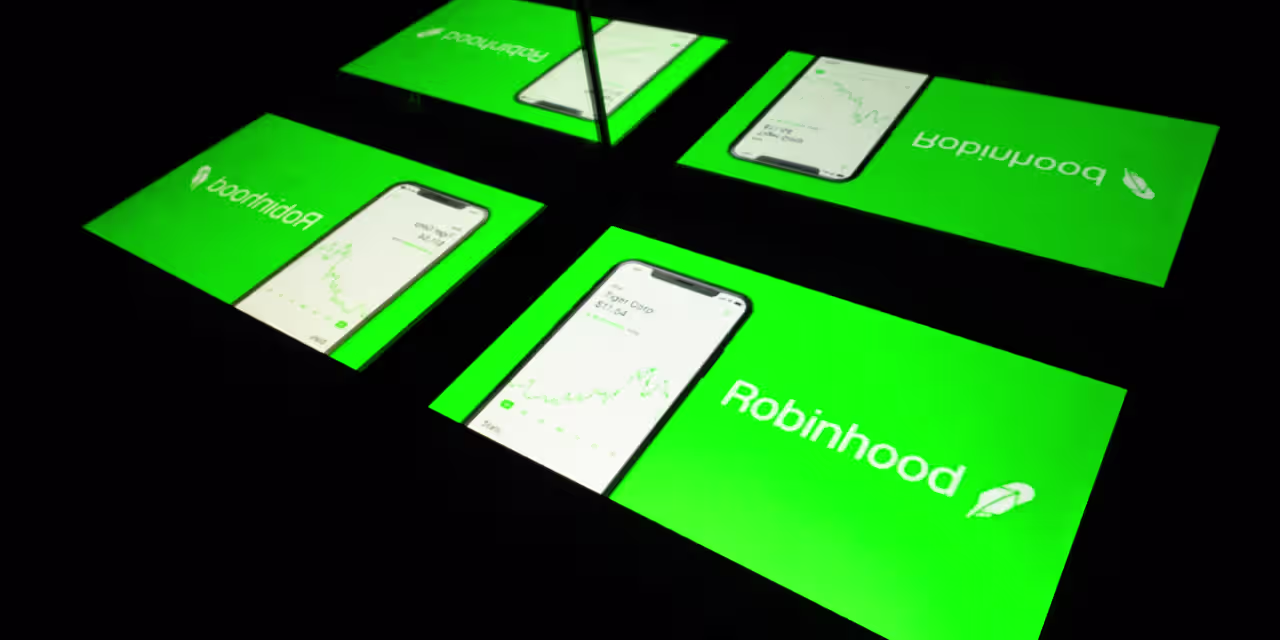 Featured image for AppLovin, Robinhood, and Emcor Join S&P 500, Strategy Rejected