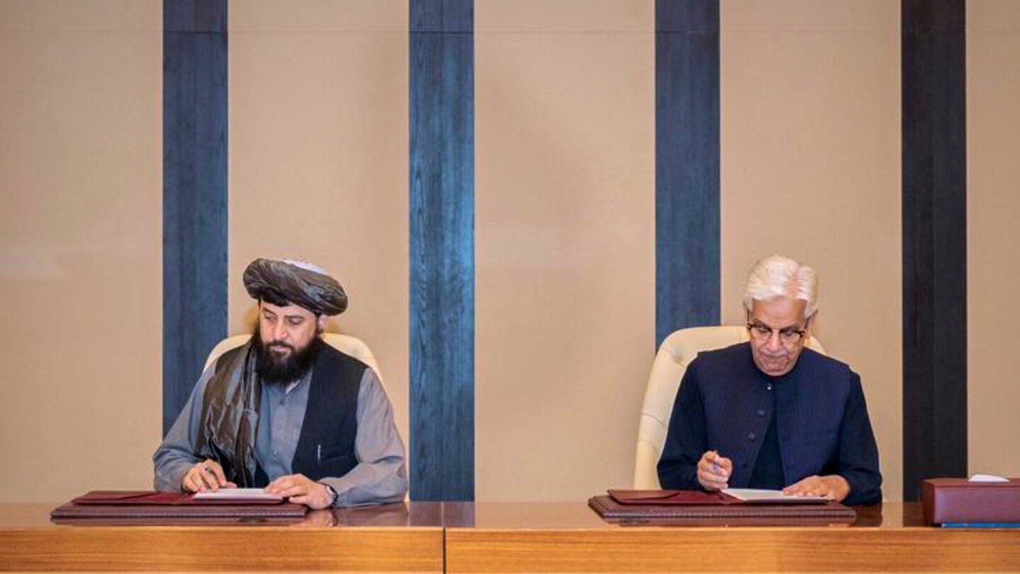 Afghanistan and Pakistan Agree to Ceasefire After Escalating Clashes