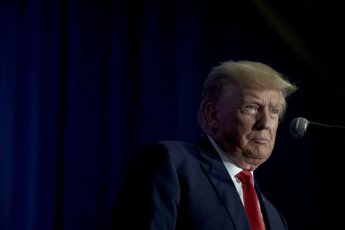 Featured image for Trump Faces Potential Charges in Voting Fraud and Jan. 6 Investigation