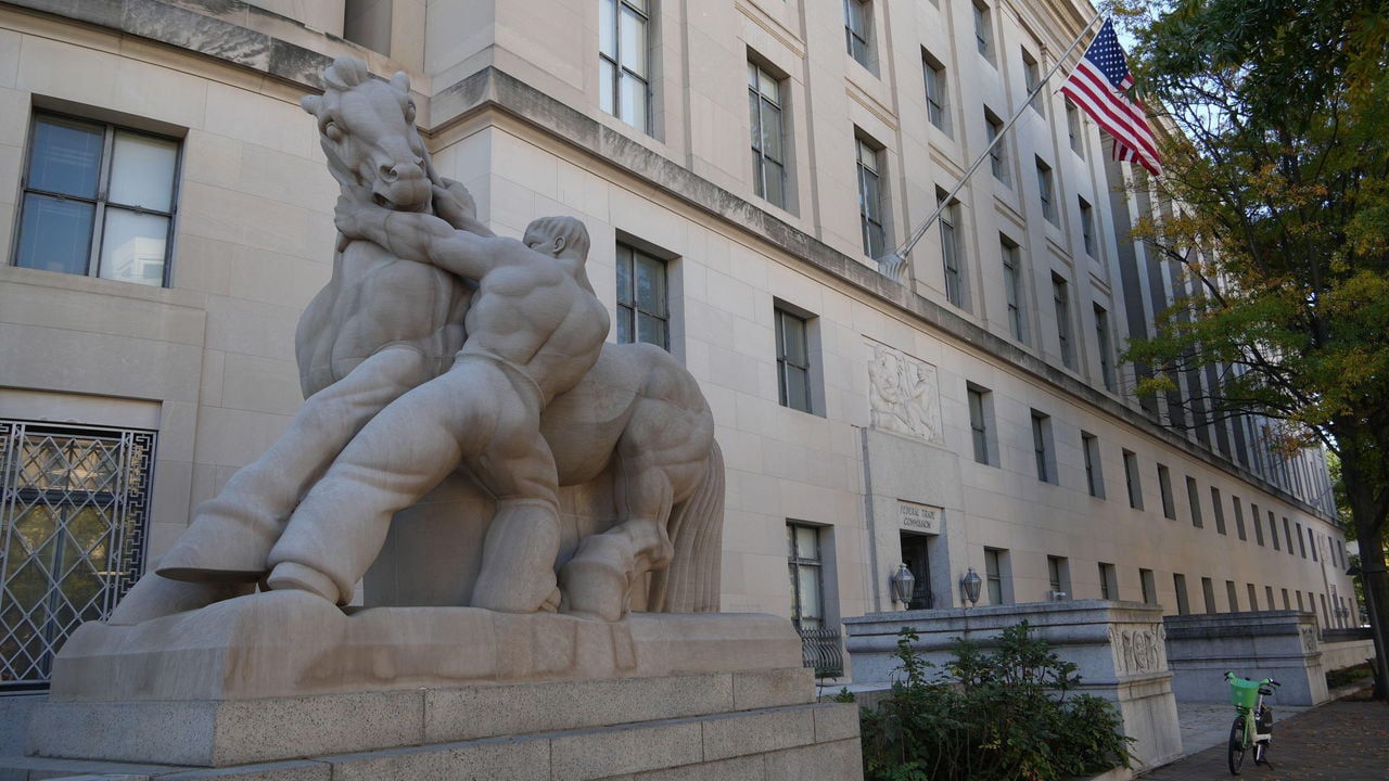 Featured image for Trump's FTC Shakeup: Lina Khan Out, Kimberly Guilfoyle In