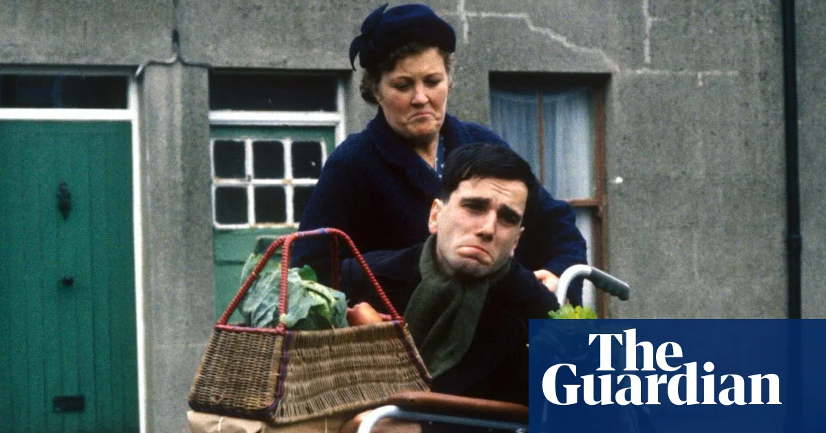 Featured image for Daniel Day-Lewis Criticizes Misconceptions About Method Acting