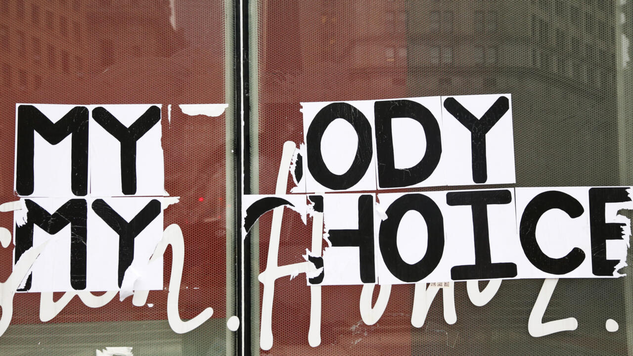 Featured image for "France's Historic Move: Abortion Enshrined as Constitutional Right, Impact on UK Women"