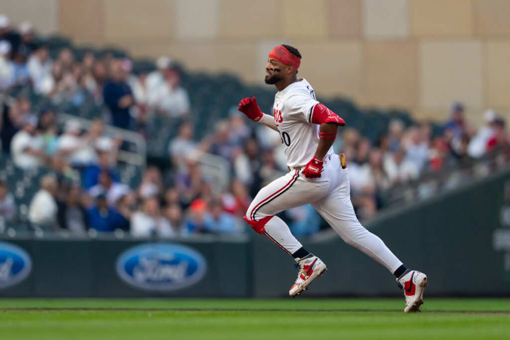 Featured image for Cubs Sign Willi Castro